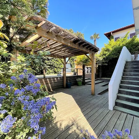 Сasa de vacaciones Abatilles: Maison Spacieuse 150m² Pres Plage, 4 Chambres, Jardin, Parking, Wifi - Fr-1-420-100 Arcachón
