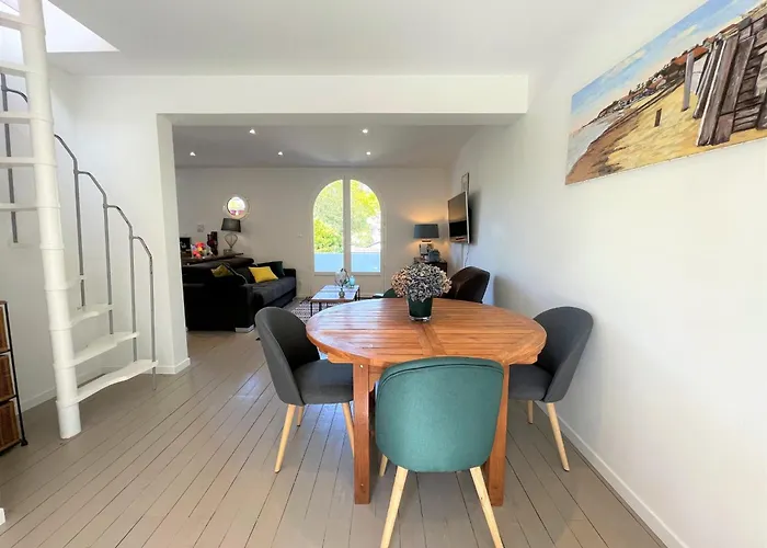 Arcachon Abatilles: Maison Spacieuse 150M² Pres Plage, 4 Chambres, Jardin, Parking, Wifi - Fr-1-420-100 Ferienhaus *