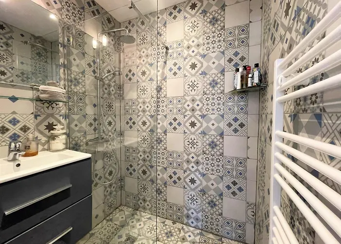 Arcachon Abatilles: Maison Spacieuse 150M² Pres Plage, 4 Chambres, Jardin, Parking, Wifi - Fr-1-420-100